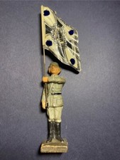 LINEOL / ELASTOLIN: LINEOL . Standing Flag bearer : Infantry  7cm