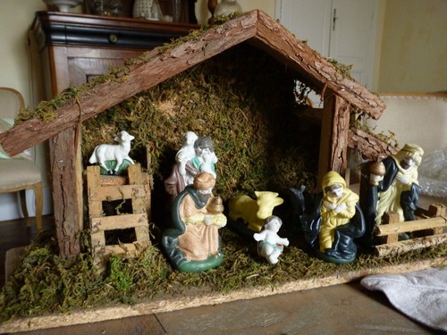 Crèche noël personnages - de,