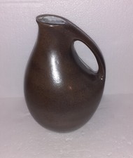 CRUCHE. VERSEUSE. EN CERAMIQUE