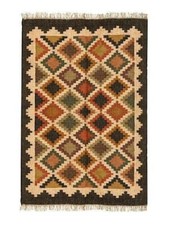 Tapis traditionnel fait main