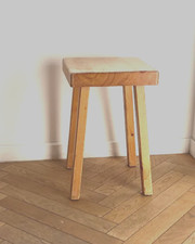 Tabouret Charlotte Perriand