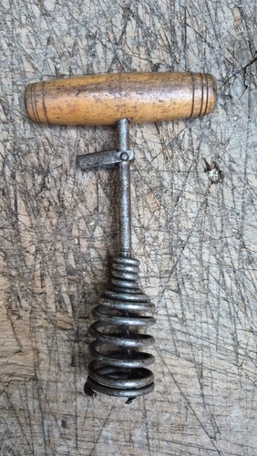 Ancien tire bouchon - à, ressort