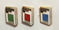 3 PIN'S LAPEL PIN MEDIA SCHOOL BOOK THE WORLD IN POCKET NATHAN EDITIONS