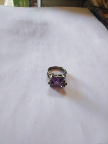 Bague sertie améthyste