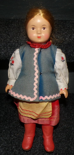 Ancienne poupee folklorique - ancienne,