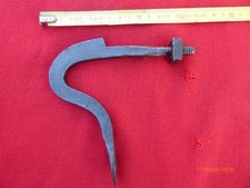 ancien mentonnet en fer forgé