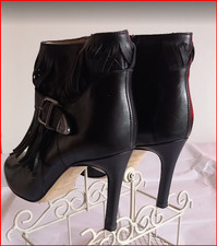 Bottines noires à talon haut – Style cuir & franges – Élégantes et tendance
