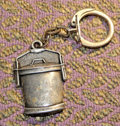 Ancien porte clés - , aluminium