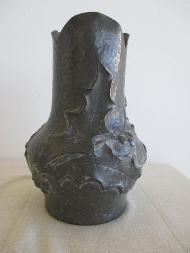 Vase étain art nouveau - en,