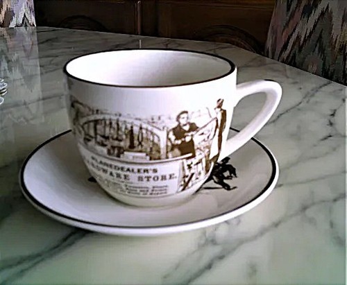 Très grande tasse - , à