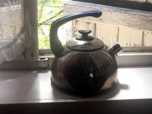 Ancienne bouilloire inox