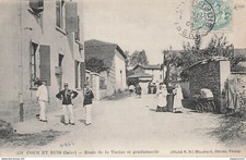 38 COUR ET BOXWOOD route de la Varèze et la gendarmerie 115029