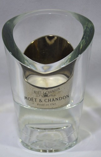 Moet chandon champagne - moet,