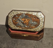 Ancienne Boîte en Nacre et