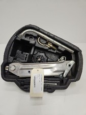 Cric (Ensemble depannage) VOLKSWAGEN GOLF 4 1J0012115AA