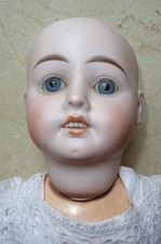 Poupée ancienne allemande