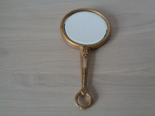 Miroir face main bronze - a,