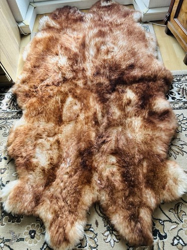 Tapis peau mouton - en, de