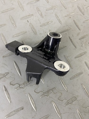 Support suspension avant - de,