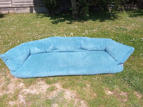 Grand canape bleu - grand,