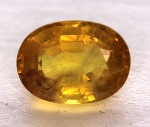 Beau saphir jaune - ct,