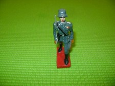 DURSO GERMAN SOLDIER WITH SWORD IN COMPOSITION TYPE ELASTOLIN-LINEOL-SOLIDO