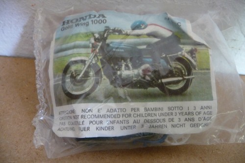 Cggc grisoni honda gold wing - gold,