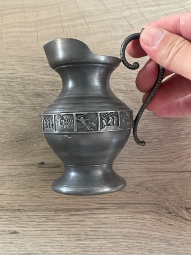 Petit pot vase etain - en,