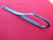 ancien crochet en fer forgé art populaire suspension