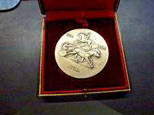 médaille hippique en argent