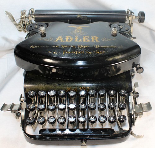 Machine écrire adler 7 - à,