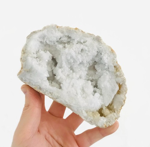 Demie géode quartz blanc - géode,