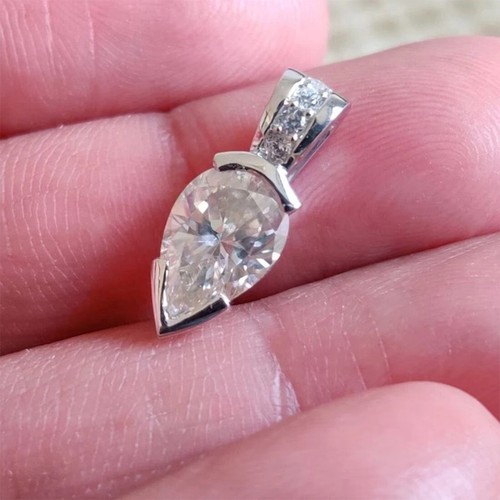 Pendentif diamant poire - diamant,