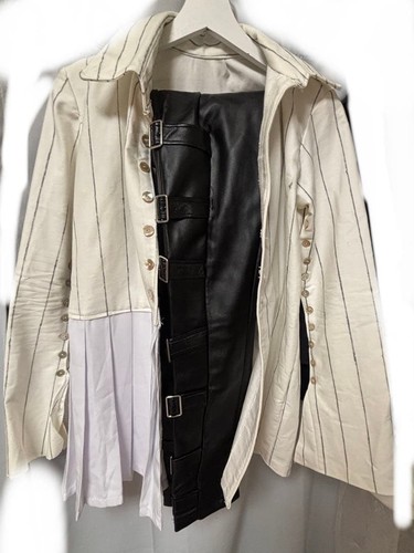 Ensemble costume cosplay