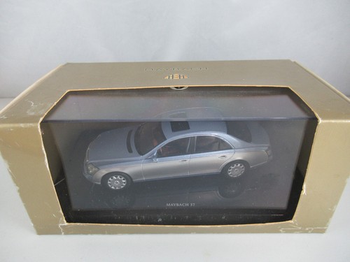 Autoart gateway maybach - 1:43,