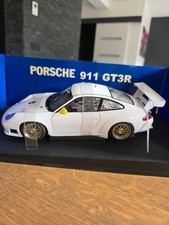 AUTOart Porsche 911 GT3R  1/18