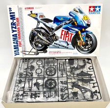 Tamiya 1/12 Full-View Full View Yamaha Yzr-M1 09 Fiat Team Model Kit Unassembled