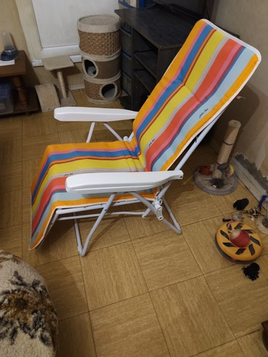 Chaise longue pliable