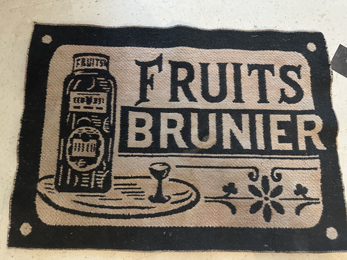 Ancien tapis jeu - de,