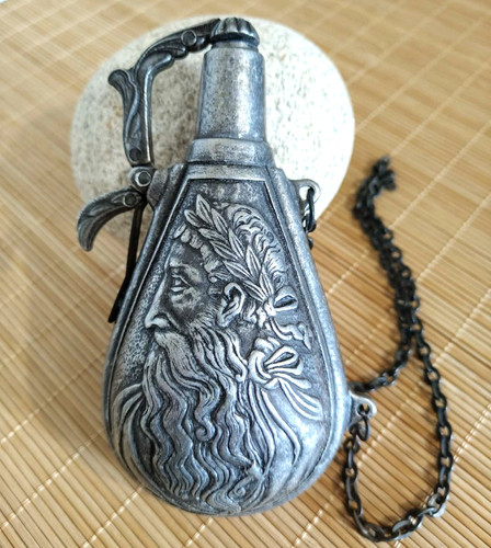 Ancienne poire poudre - ancienne, À
