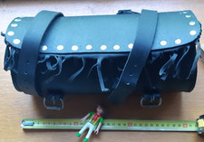 Sacoche noire cuir moto guidon