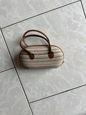 ETUI A LUNETTE AVEC ANSE STYLE