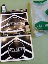 FIAT 128 Jeu de bavettes