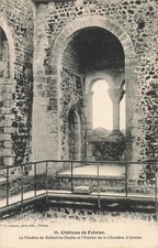 14 FALAISE LE CHATEAU LA FENETRE DE ROBERT LE DIABLE