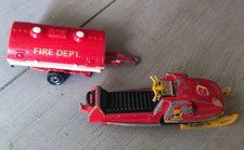 ANCIENNES MOTONEIGE + REMORQUE FIRE DEPT MAJORETTE JOUETS