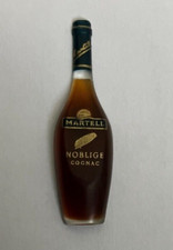 68 - Pin's RARE BOTTLE OF COGNAC MARTELL NOBLIGE - ALCOHOL