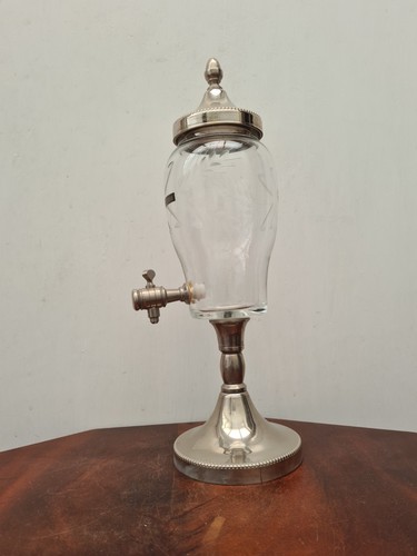 Ancienne fontaine absinthe - fontaine,
