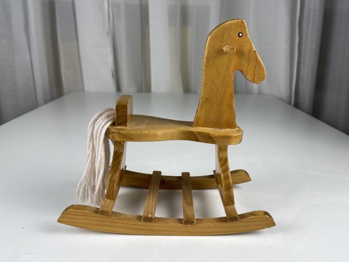 Cheval bascule de - à,
