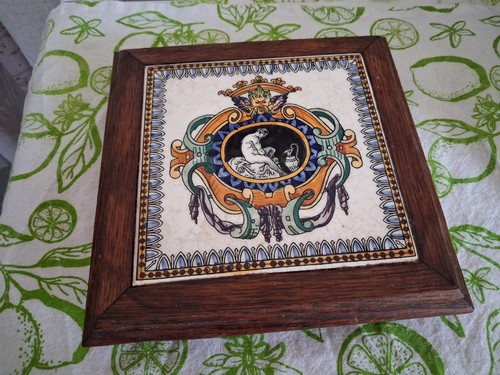 Dessous plat gien - plat, "gien"
