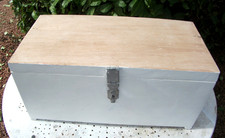 Malle en bois style industriel